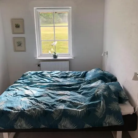 Ellemose Bed & Breakfast 4*