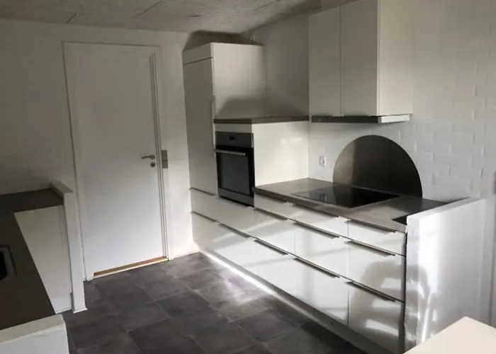 Bed and breakfast Ellemose 4*